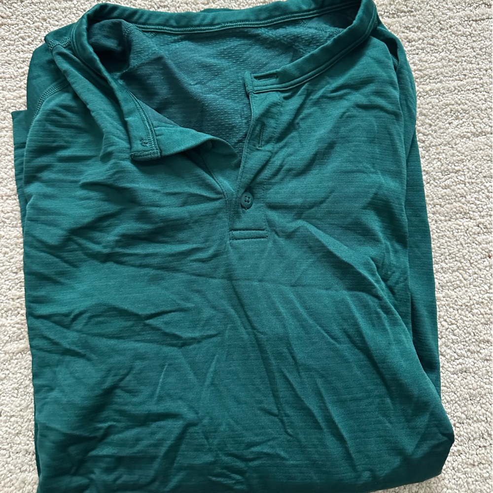 Lululemon men’s 1/4 button long sleeve